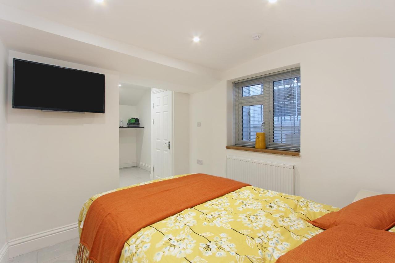 Apartmán Splendid Flat In Kensington Olympia Londýn Exteriér fotografie