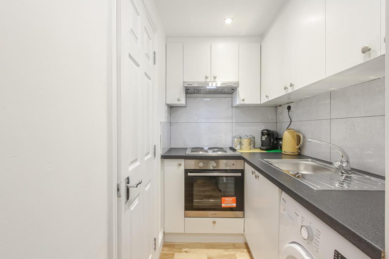 Apartmán Splendid Flat In Kensington Olympia Londýn Exteriér fotografie